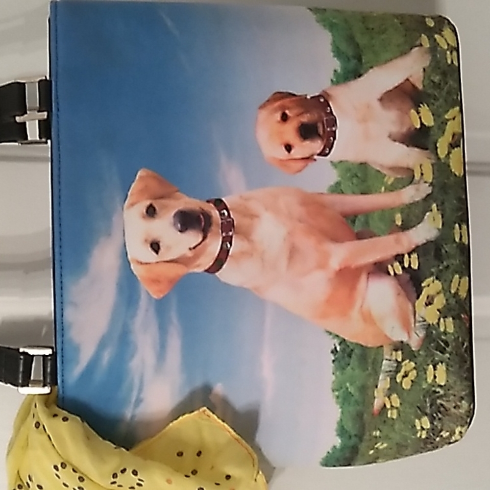 Tote bag with golden retrievers.